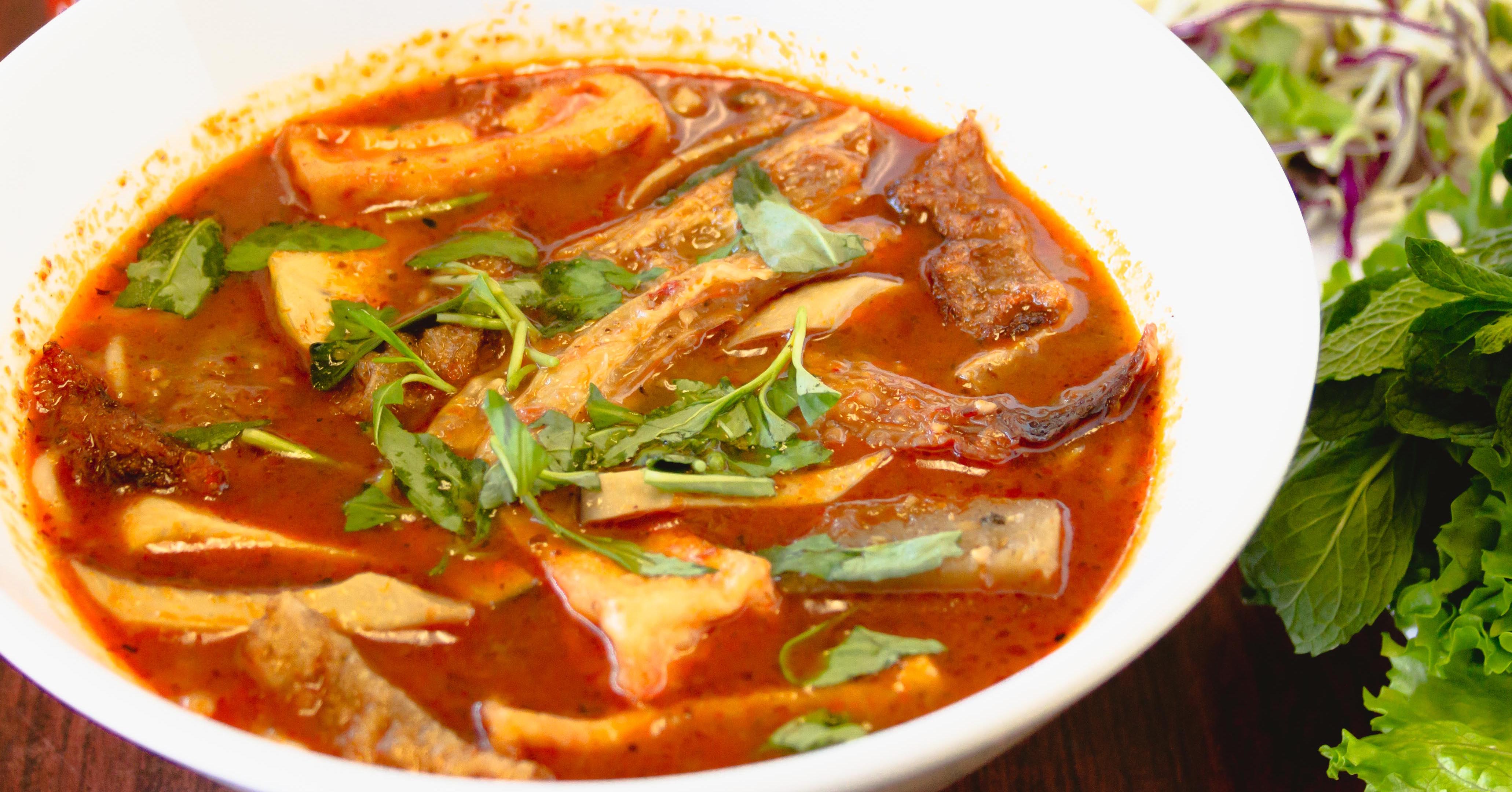 Order Spicy Beef Noodle Soup (Vegan) food online from Thanh Tinh Chay store, San Diego on bringmethat.com