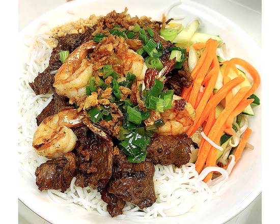 Order 60. Vermicelli with Char Grilled Beef and Shrimps food online from Pho Saigon Gessner store, Houston on bringmethat.com