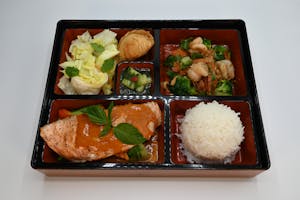 Order Bento Box - Salmon Panang Curry & Garlic Shrimps food online from Noodle Wave store, Dallas on bringmethat.com