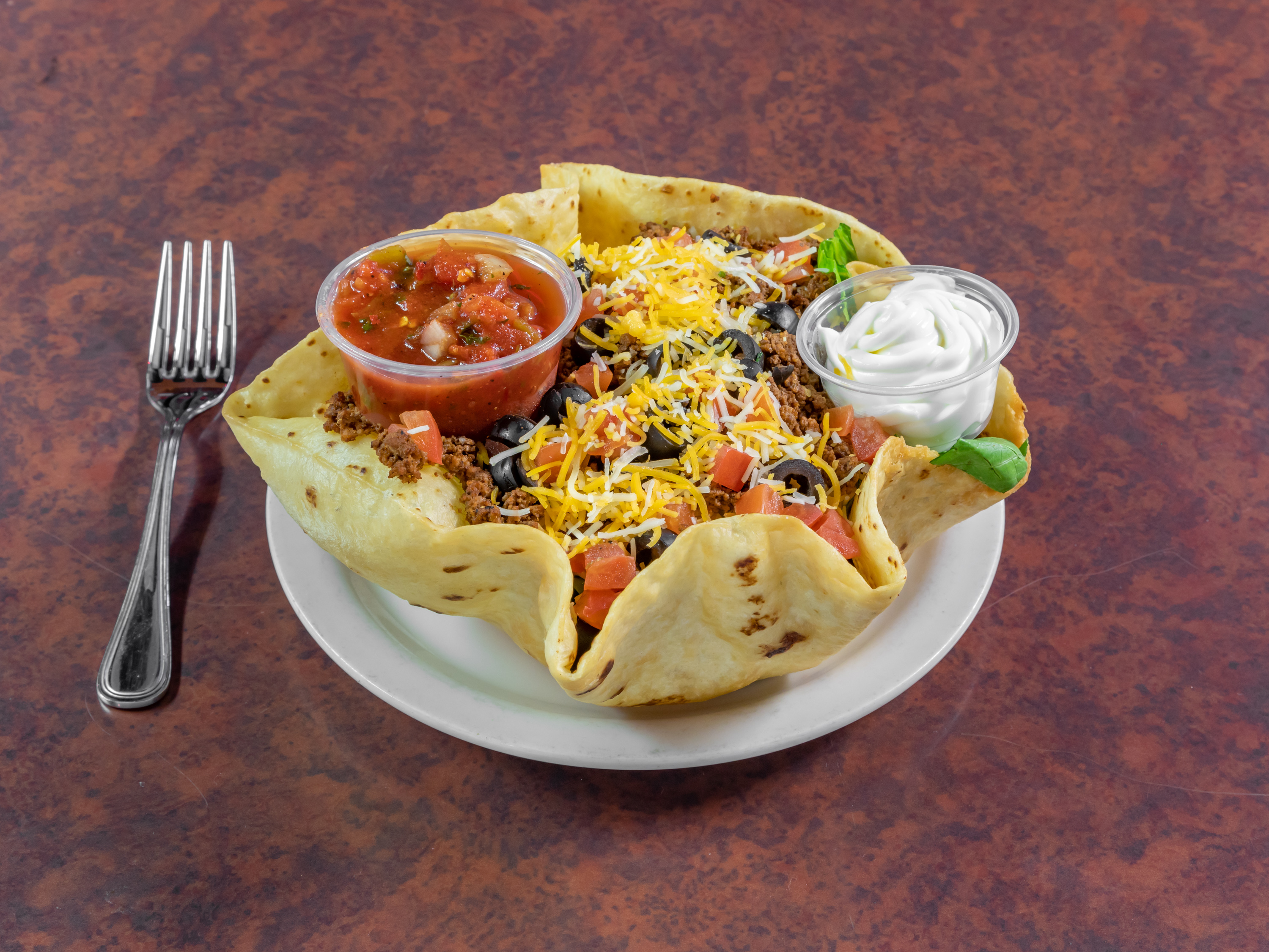 Order Taco Salad food online from Tailgaters Sports Bar & Grill store, Glendale on bringmethat.com