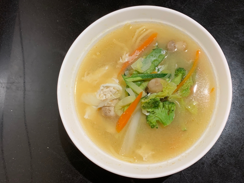 Order Vegetable Noodle Soup food online from Sushi Too store, Pittsburgh on bringmethat.com