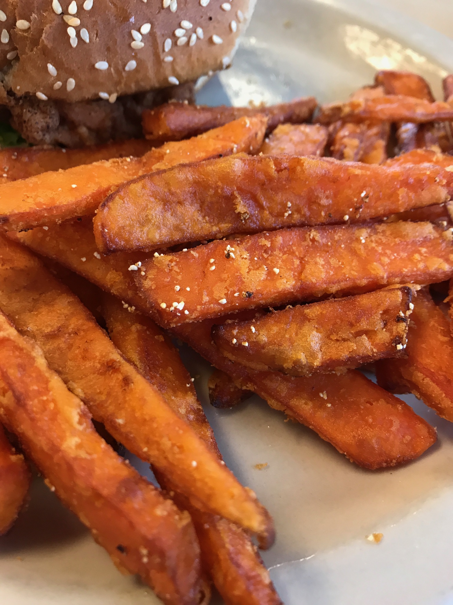 Order Sweet Potato Fries food online from Mama Daughters' Diner store, Plano on bringmethat.com