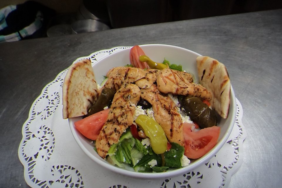 Order Greek Salad W/Chicken food online from Sandy Springs Diner store, Atlanta on bringmethat.com