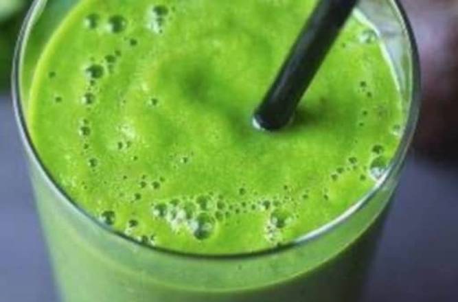 Order Matcha Green Tea Smoothie food online from Berri's cafe store, Los Angeles on bringmethat.com