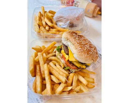 Order Cheeseburger Deluxe  food online from Habibi Gourmet Deli store, South Ozone Park on bringmethat.com