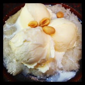 Order Sticky Rice with Coconut Ice Cream food online from Morningside Thai Restaurant store, Houston on bringmethat.com