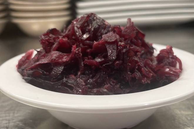 Order Red Cabbage food online from Dunderbak's Market Cafe store, Fullerton on bringmethat.com