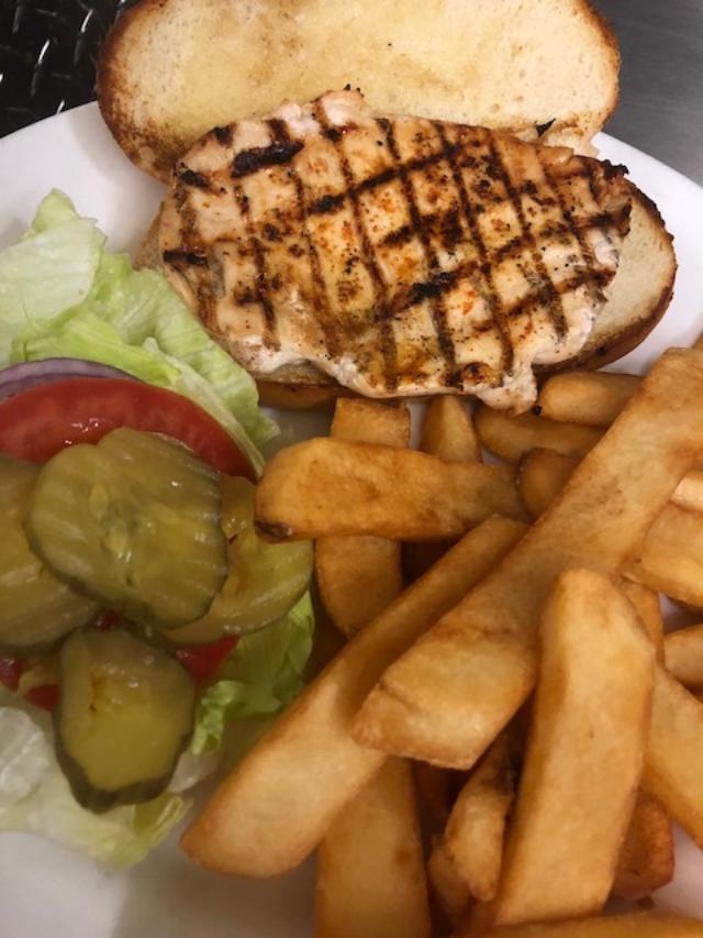 Order Grilled Chicken Sandwich food online from Britannia Arms store, San Jose on bringmethat.com