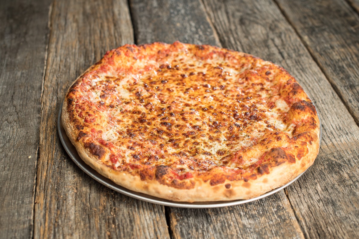 Order 10" Cheese Pizza food online from Native Grill & Wings store, Mesa on bringmethat.com