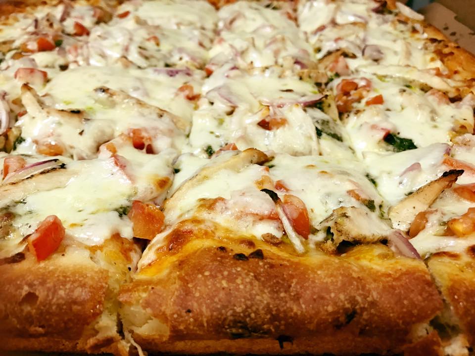 Order Tuscan Chicken Pizza food online from Pizza Express store, Henrico on bringmethat.com