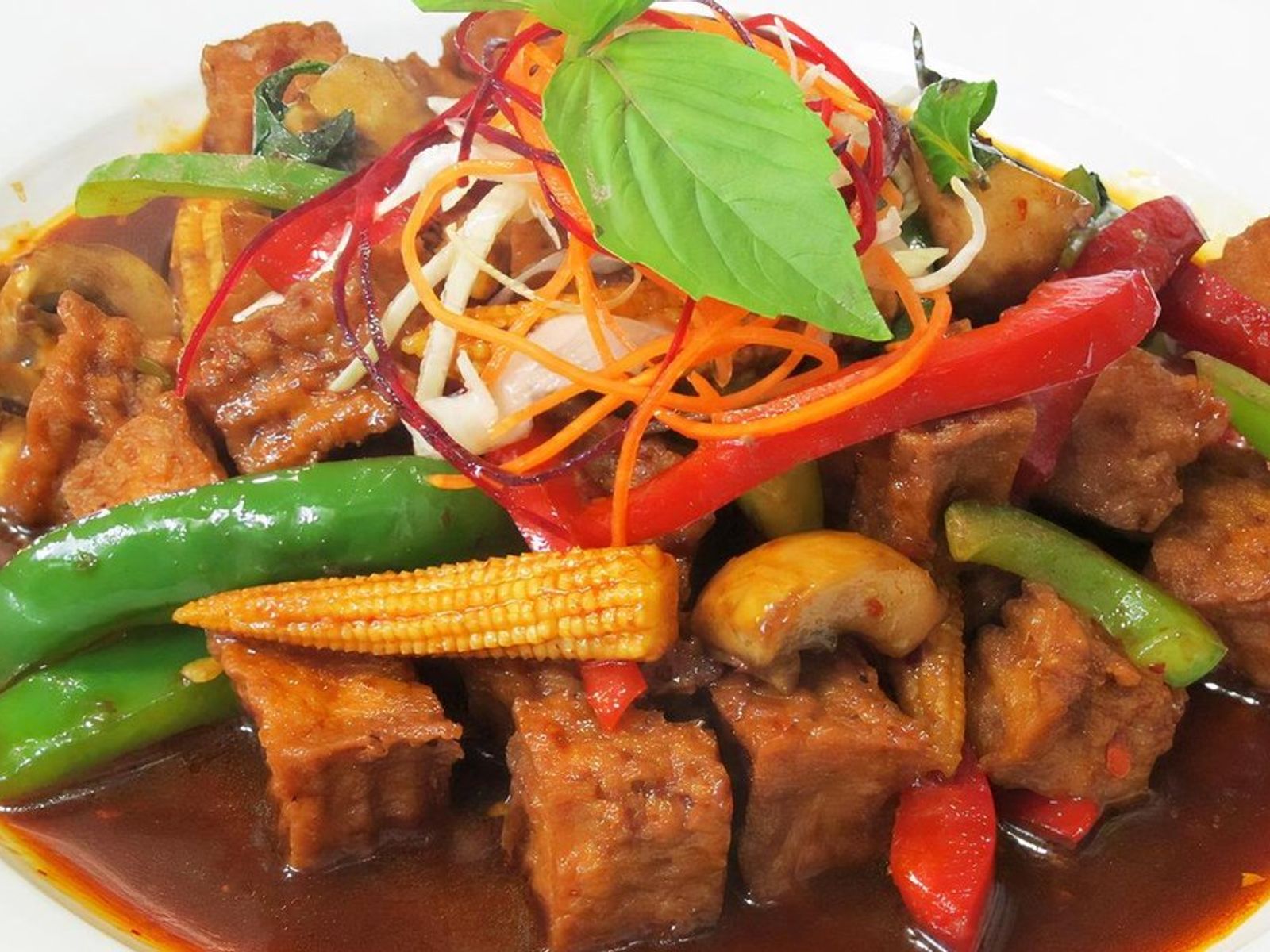 Order VEGAN SPICY BASIL food online from Pinto Urban Thai Diner store, Richardson on bringmethat.com