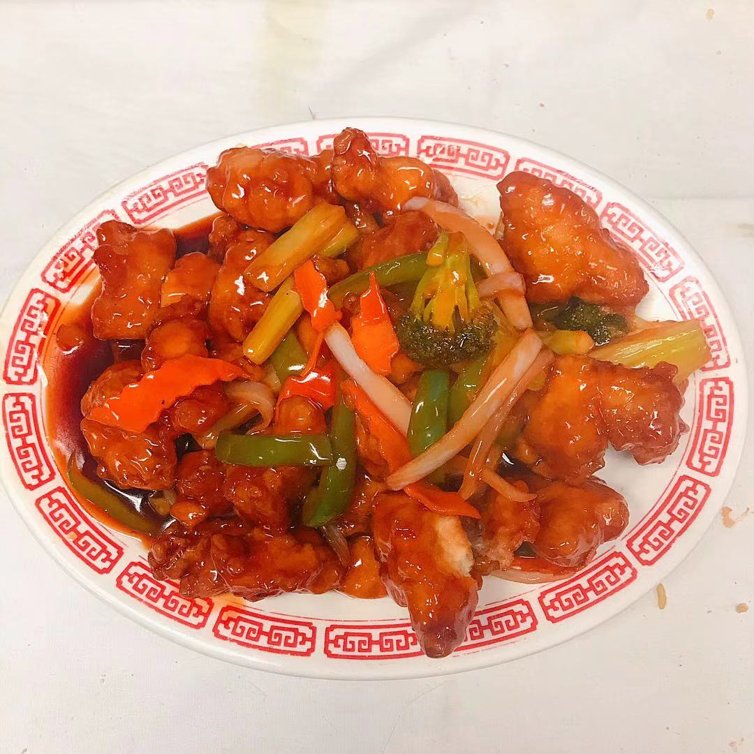 Order General Chicken Dinner  food online from Yin Yue Restaurant store, Columbus on bringmethat.com
