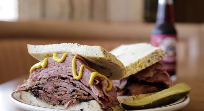 Order Hot Corned Beef Sandwich food online from Canter Deli store, Los Angeles on bringmethat.com