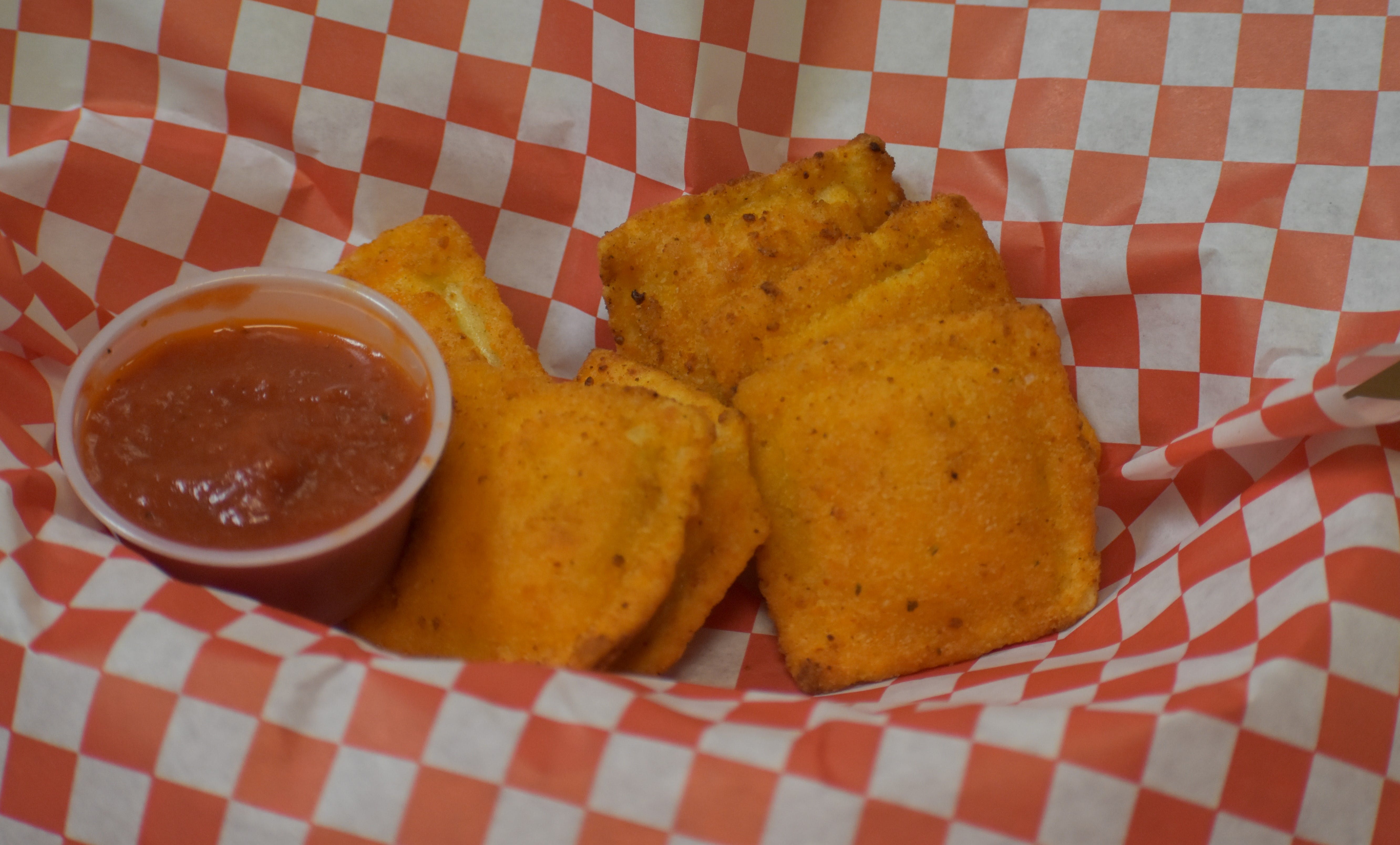 Order Toasted Raviolis - 6 Pieces food online from Pizza My Dear store, Las Vegas on bringmethat.com
