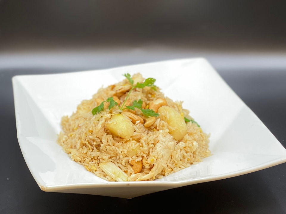Order PINEAPPLE FRIED RICE food online from Thai By Trio store, Los Angeles on bringmethat.com
