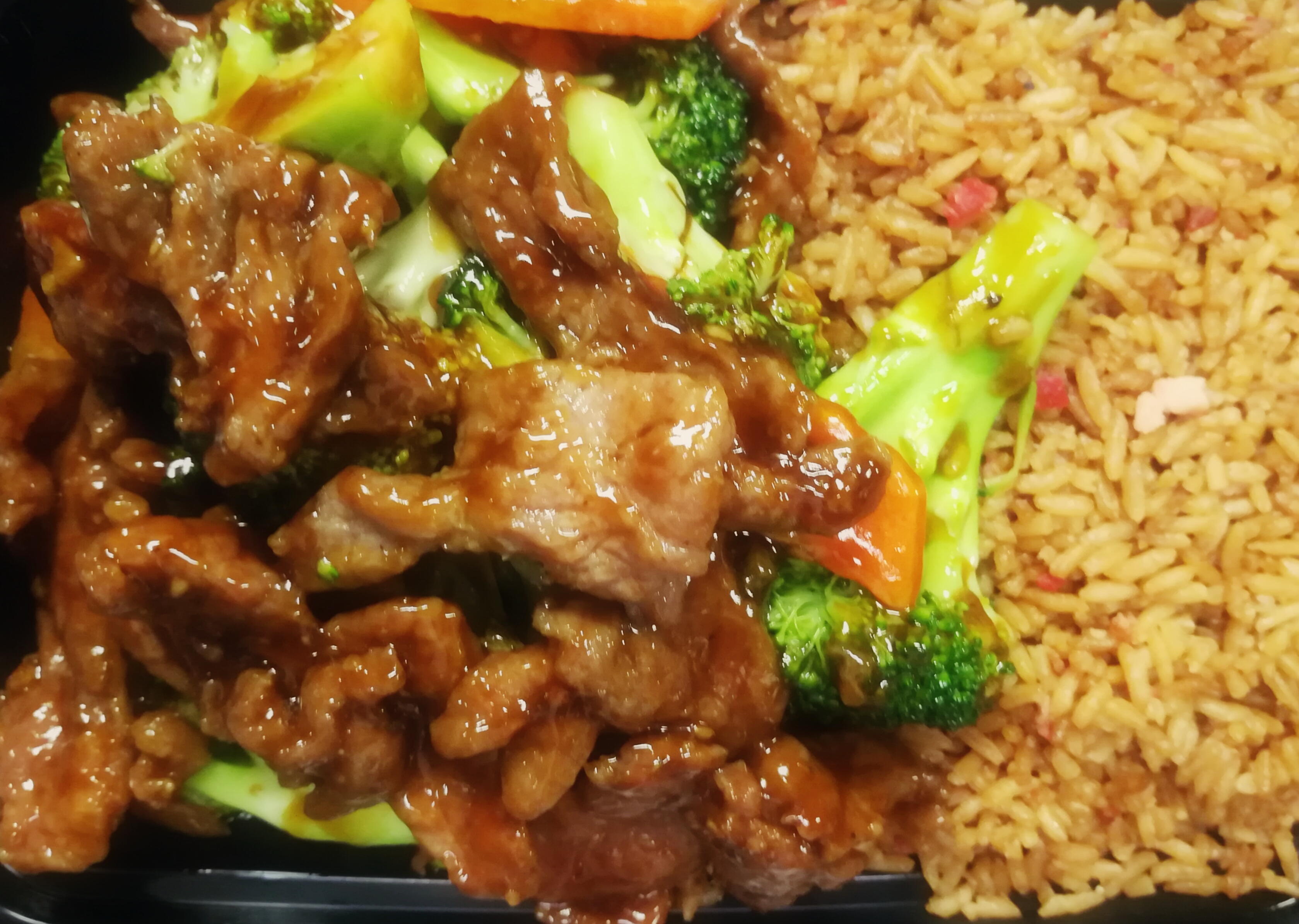Order C21. Beef with Broccoli Combo food online from Canton Wok store, Pawtucket on bringmethat.com