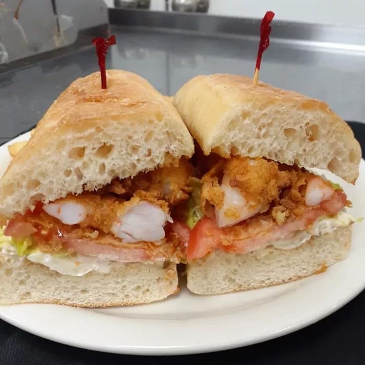 Order SHRIMP PO' BOY food online from South Cobb Diner store, Austell on bringmethat.com