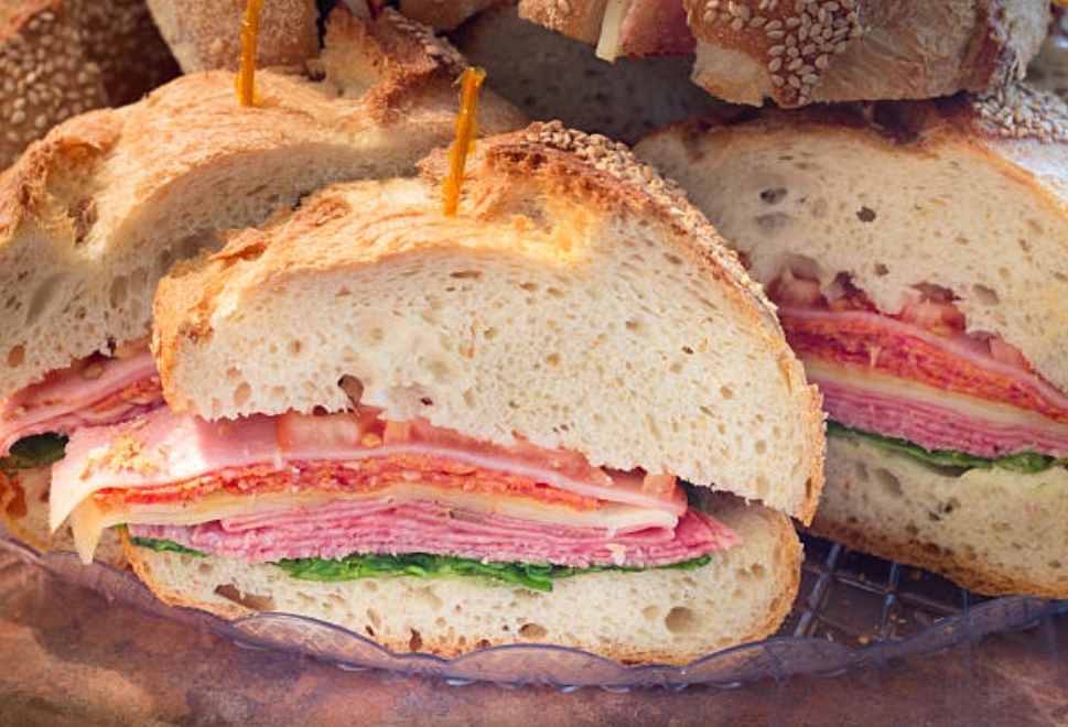Order Italian Combo Roll food online from Bagels & Deli Express store, White Plains on bringmethat.com
