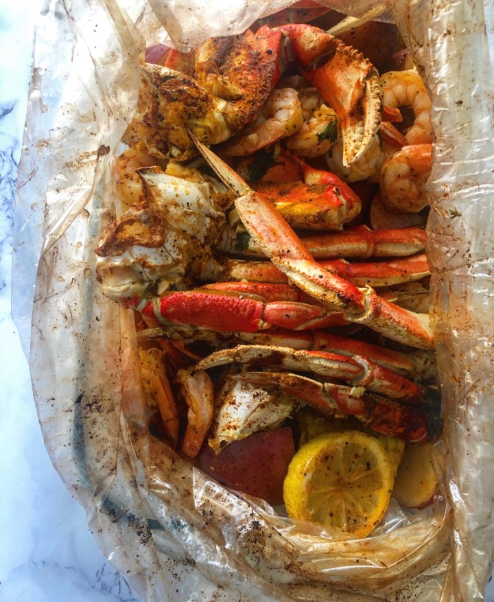 Order Combo A- Shrimp (without head) 1/2 lb and 1 Snow Crab food online from Little Easy store, Muskegon on bringmethat.com