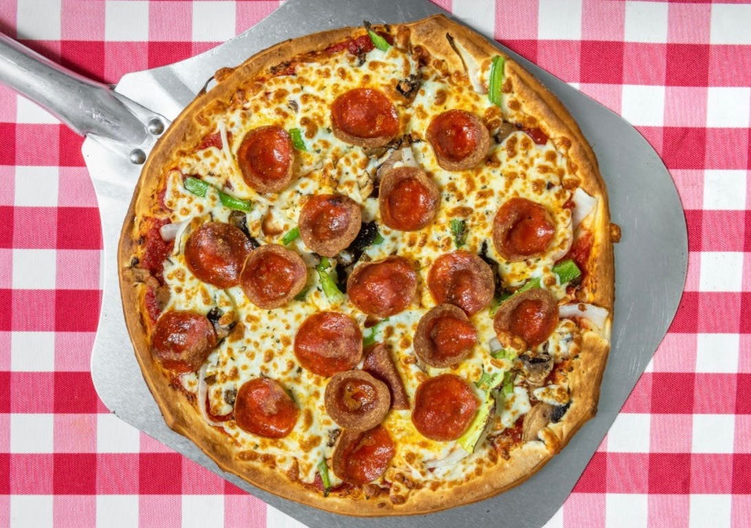 Order Pepperoni Classic Pizza - Small 10'' food online from Sunny's Pizza store, San Marcos on bringmethat.com