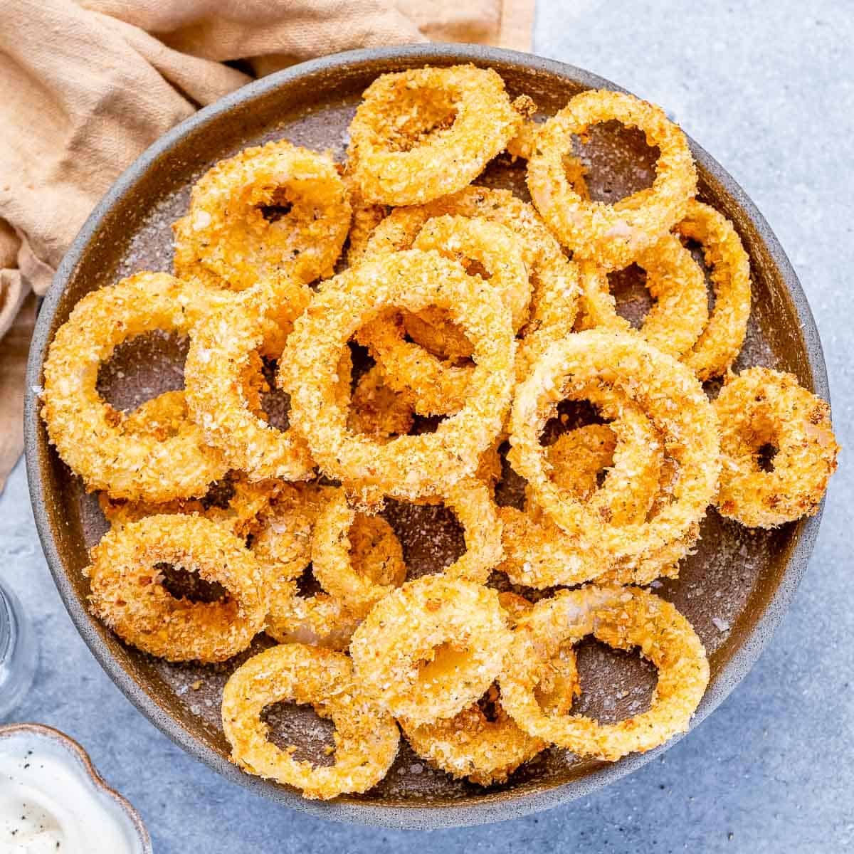 Order Onion Rings - Appetizer food online from Positanos store, Chicago on bringmethat.com