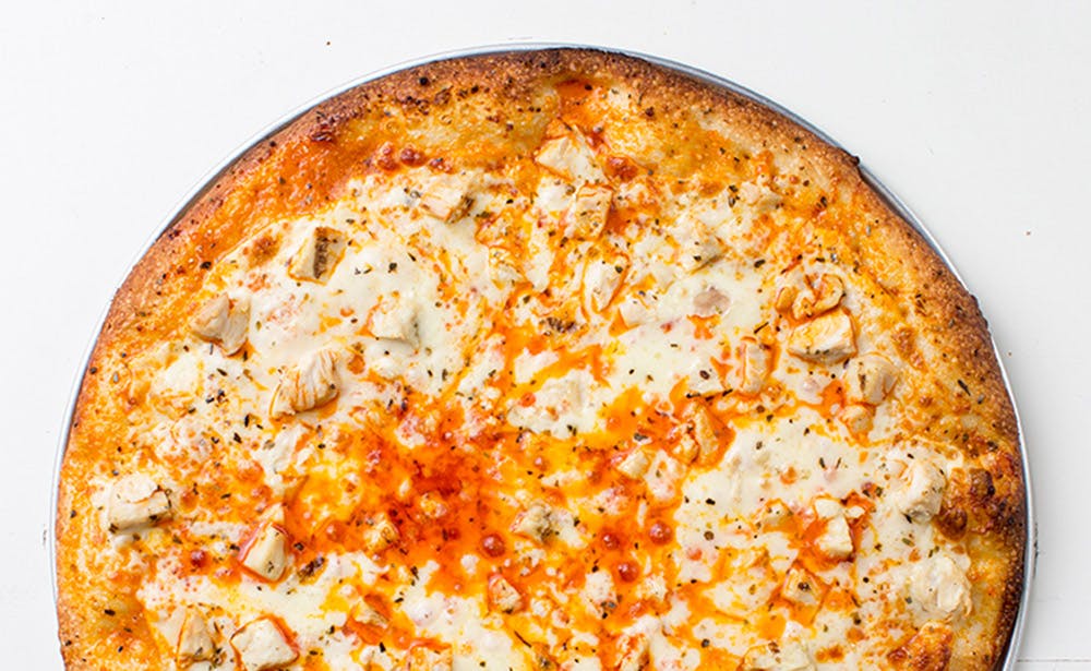 Order Spicy Buffalo Chicken Pizza - Small food online from Calz Pizza store, Norfolk on bringmethat.com