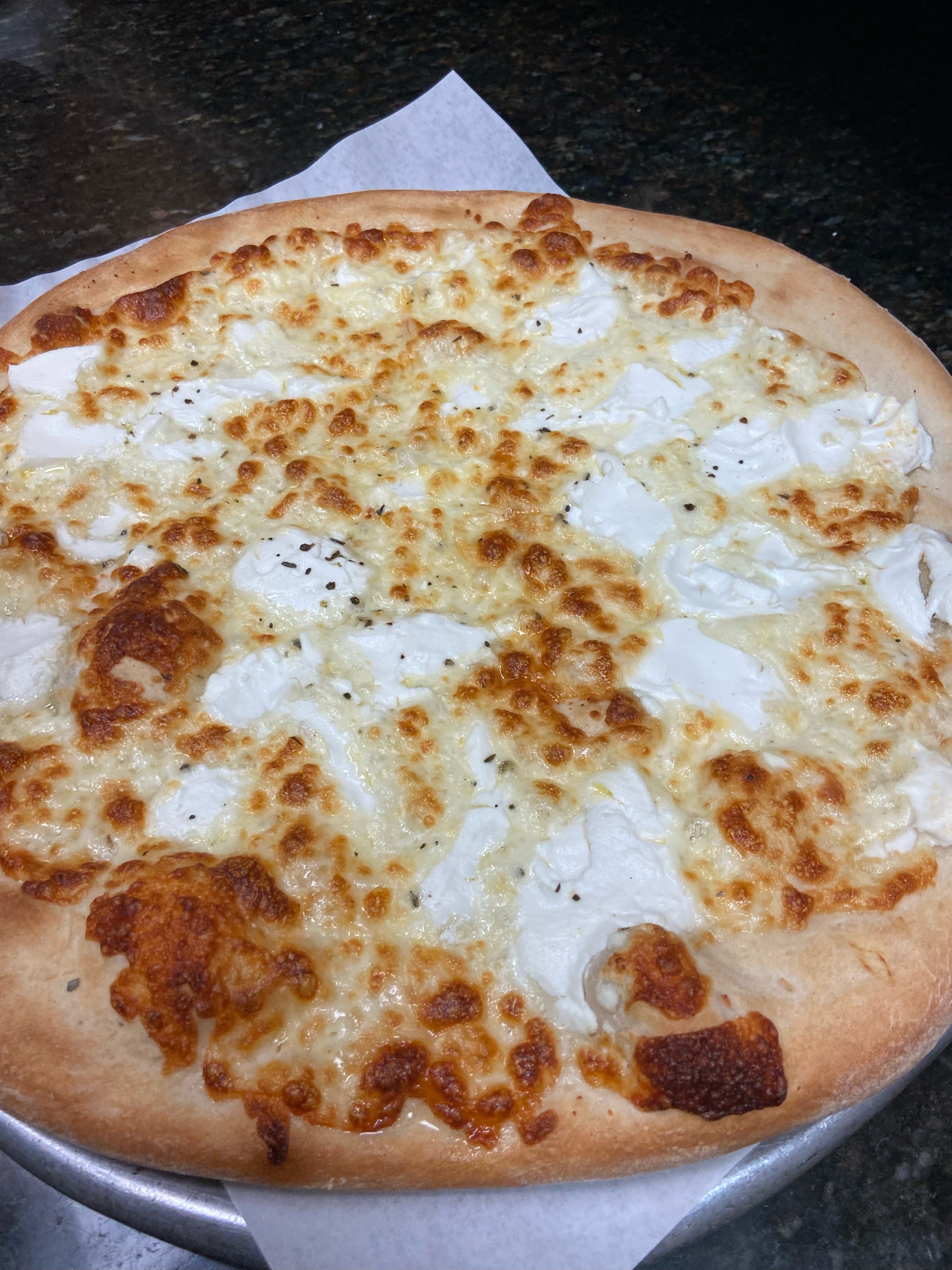 Order White Pizza - Medium food online from La Casa Pizza & Restaurant store, Westfield on bringmethat.com