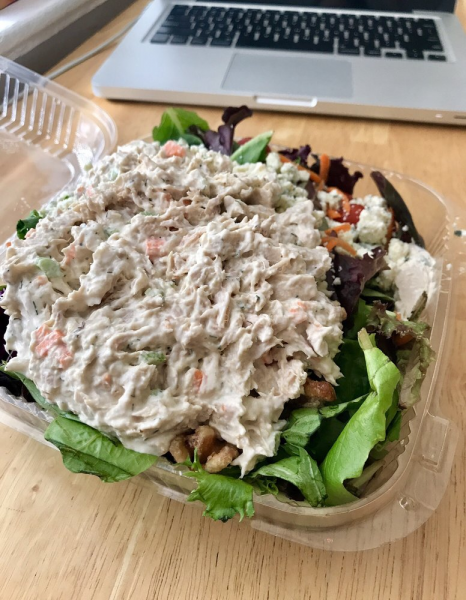 Order Tuna Platter Salad food online from Planet Pizza store, Greenwich on bringmethat.com