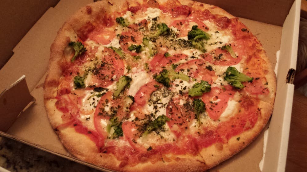 Order Veggie Pizza - Small 12'' food online from Wallingford Pizza House store, Wallingford on bringmethat.com