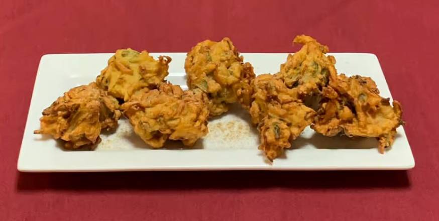 Order Vegetable Pakora food online from Bombay Curry And Grill store, Niles on bringmethat.com