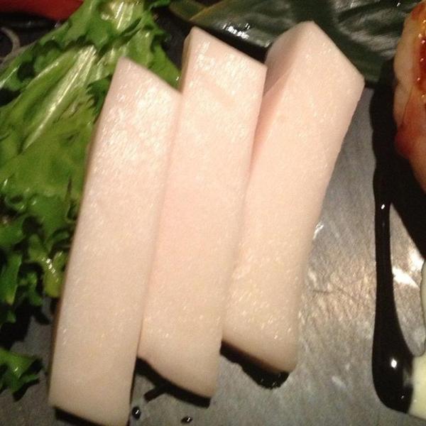 Order White Tuna food online from Tengu Asian Bistro store, Albany on bringmethat.com
