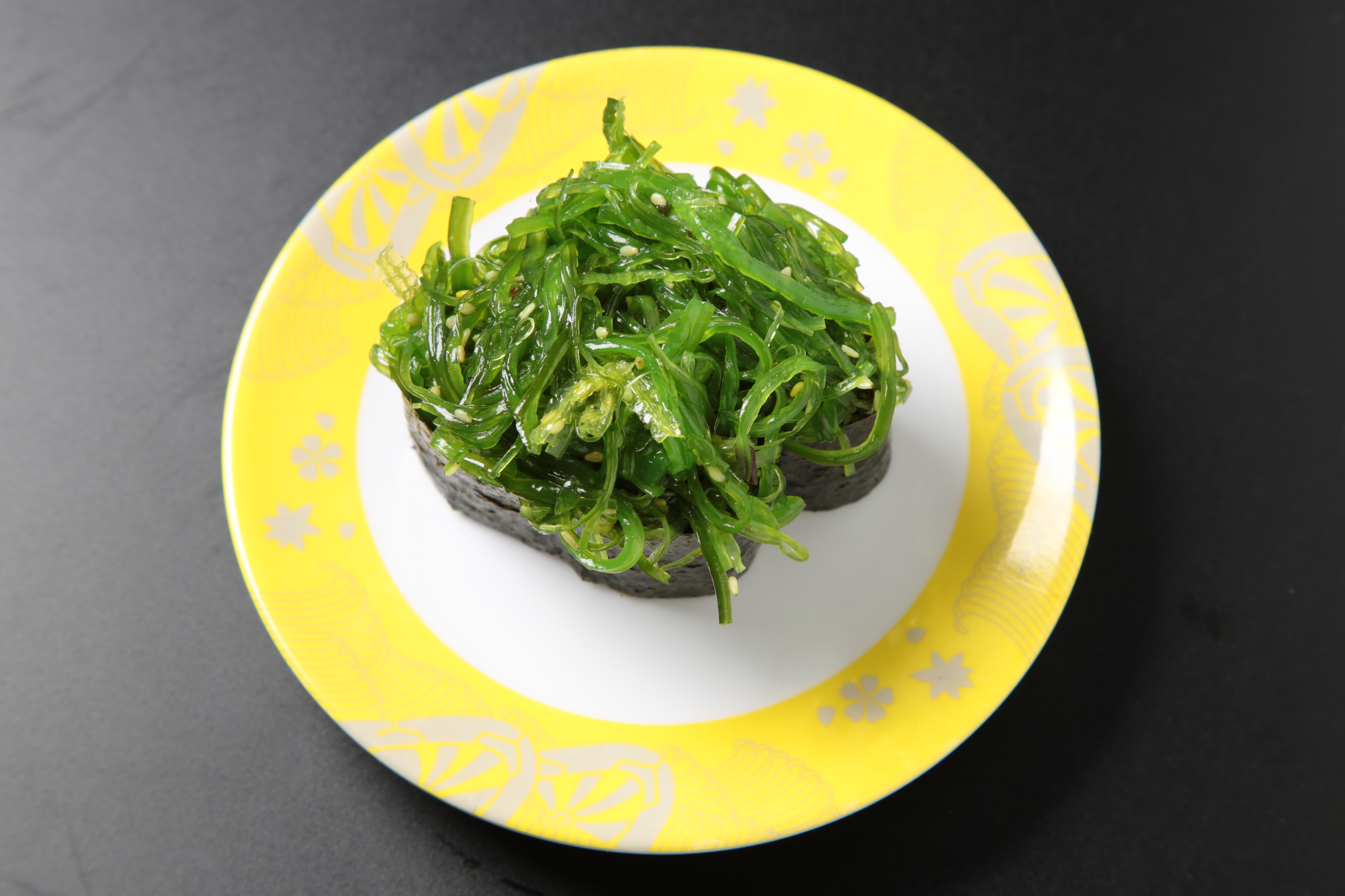 Order Seaweed Salad Gunkan food online from Izumi Revolving Sushi store, Daly City on bringmethat.com