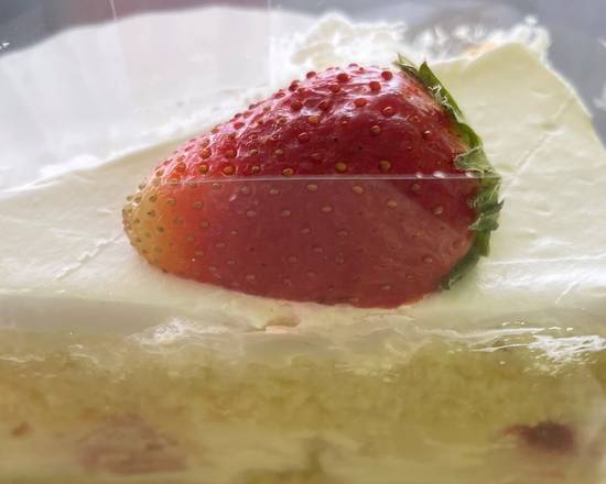 Order Strawberry Cake food online from Elia Athenian Grill store, Columbus on bringmethat.com