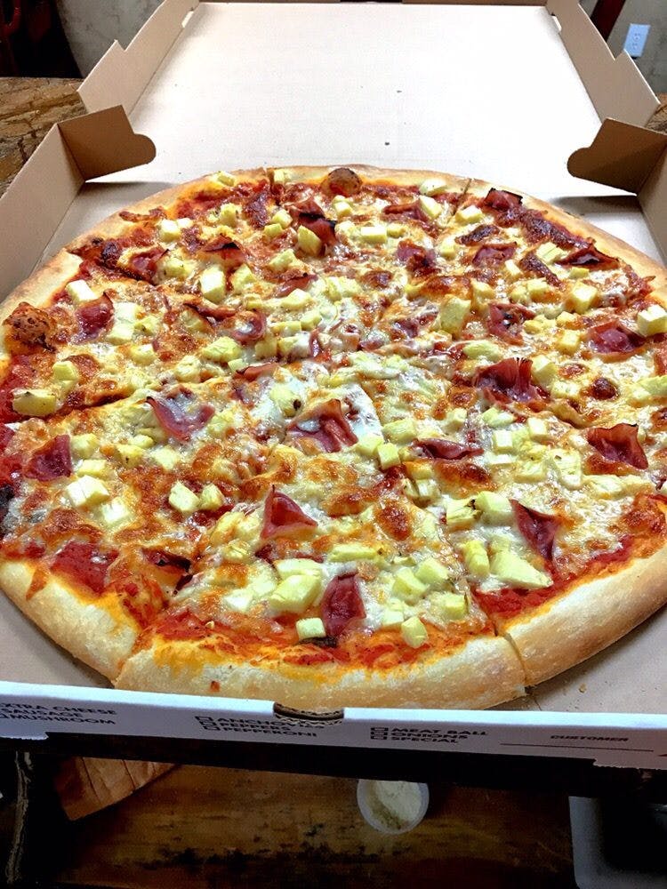 Order Hawaiian Pizza - Medium 14'' food online from Douglass Pizza & Grill store, Franklin Park on bringmethat.com