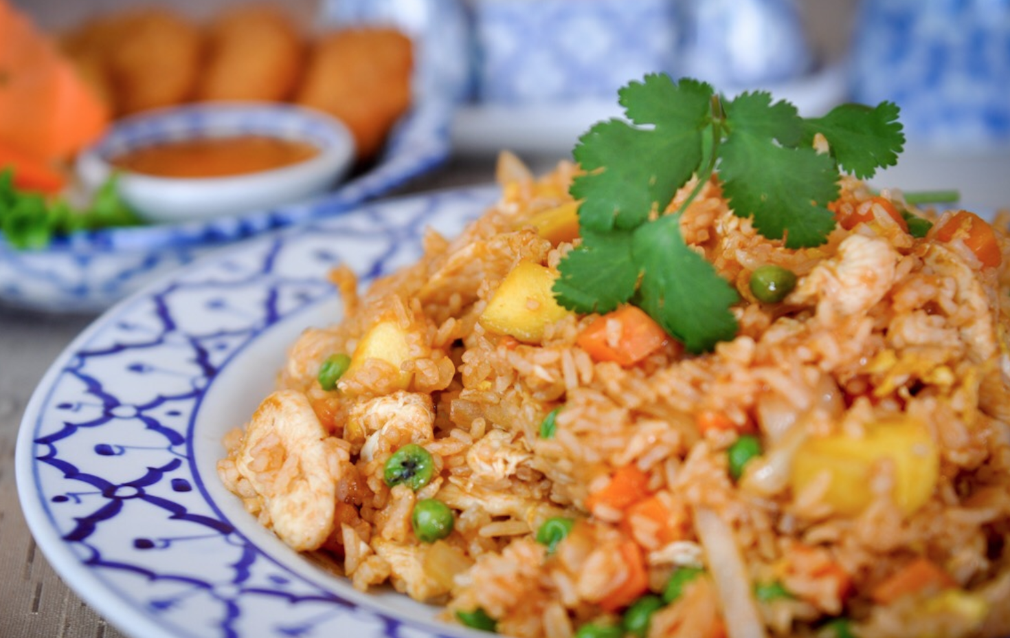 Order R4. Tom Yum Fried Rice food online from Sawasdee Thai Cuisine store, Ventura on bringmethat.com