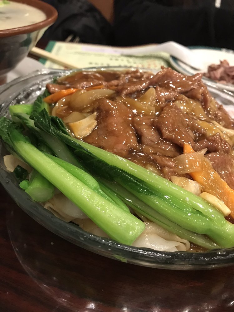 Order Beef Chow Fun w/ Tender Green / 時菜炒牛河 food online from Sam Woo Bbq store, San Gabriel on bringmethat.com