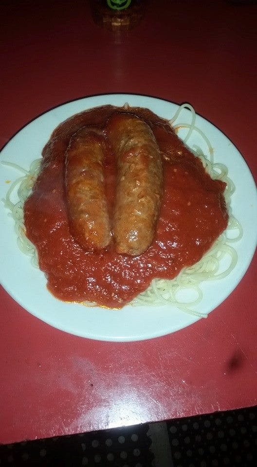 Order Spaghetti with Sausage - Dinner food online from Henry's Pizzeria store, East Windsor on bringmethat.com