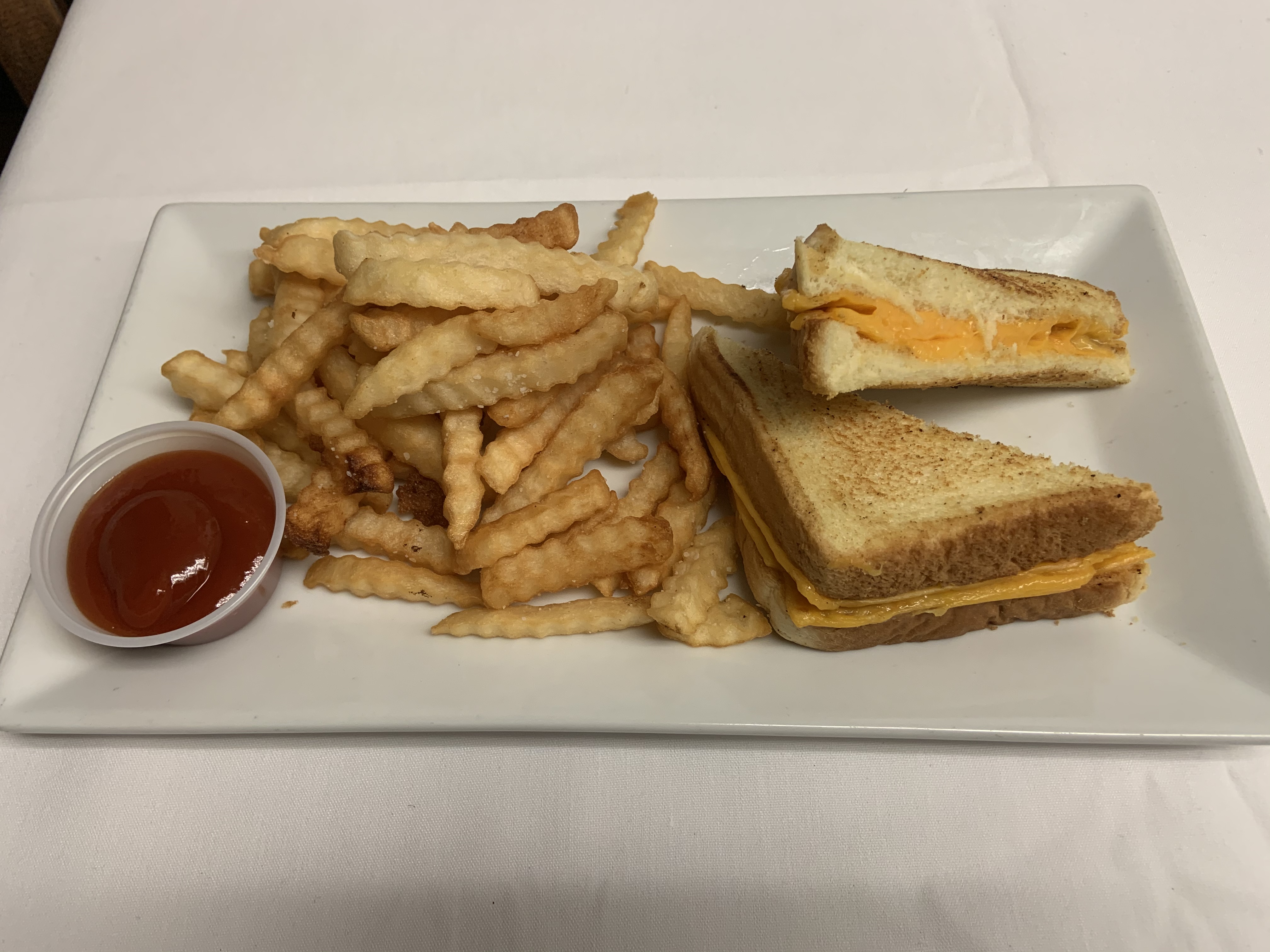 Order Grilled Cheese Sandwich food online from North Sea Tavern store, Southampton on bringmethat.com