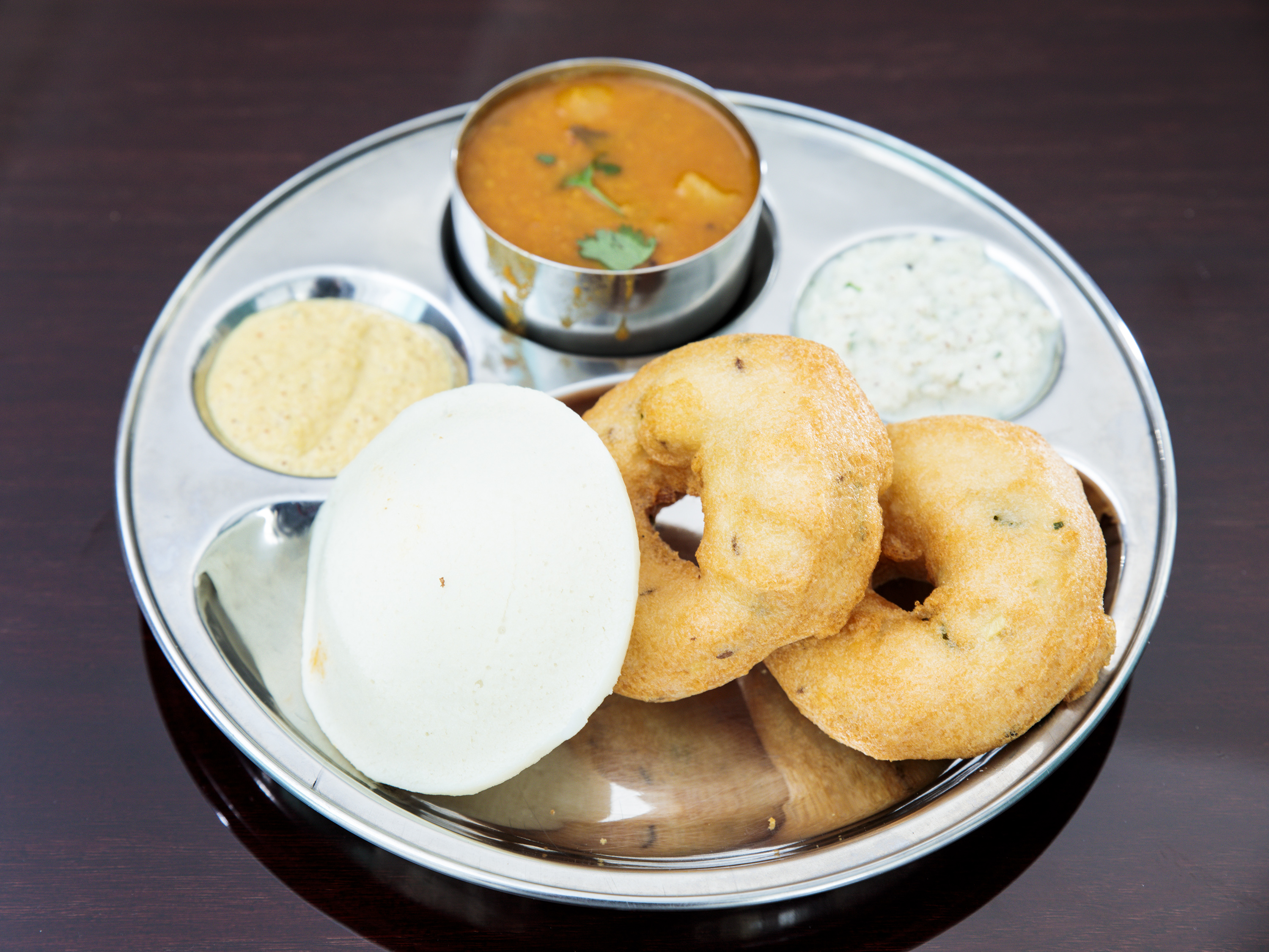 Order Idli and Vada Combo food online from Adyar Ananda Bhavan store, Stamford on bringmethat.com