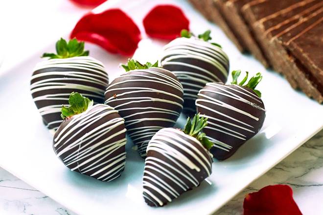 Order Chocolate Dipped Strawberry food online from Founding Farmers store, Hunter Mill on bringmethat.com