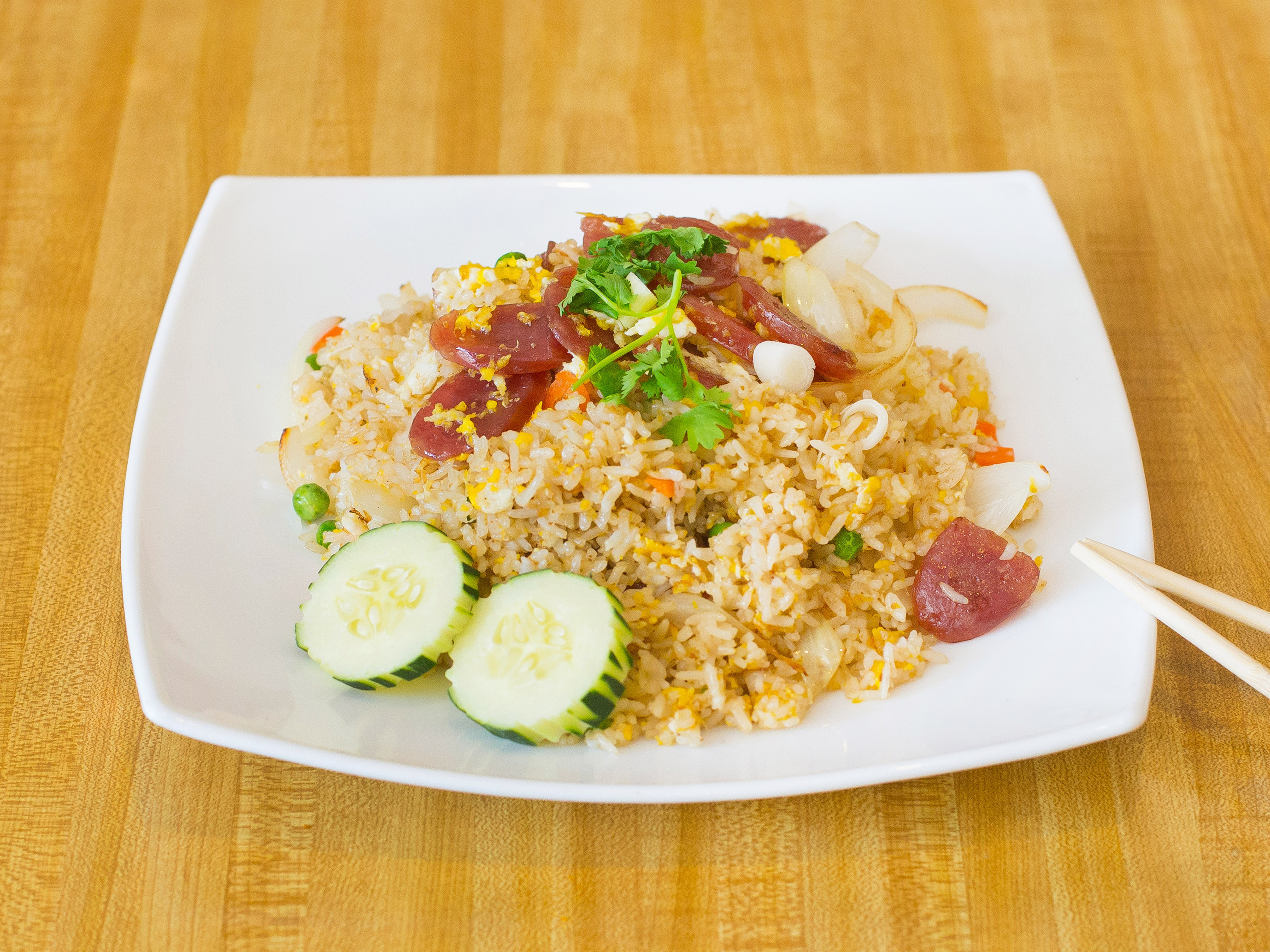 Order 58. Khun Chang Fried Rice food online from Thai Kitchen store, Simi Valley on bringmethat.com