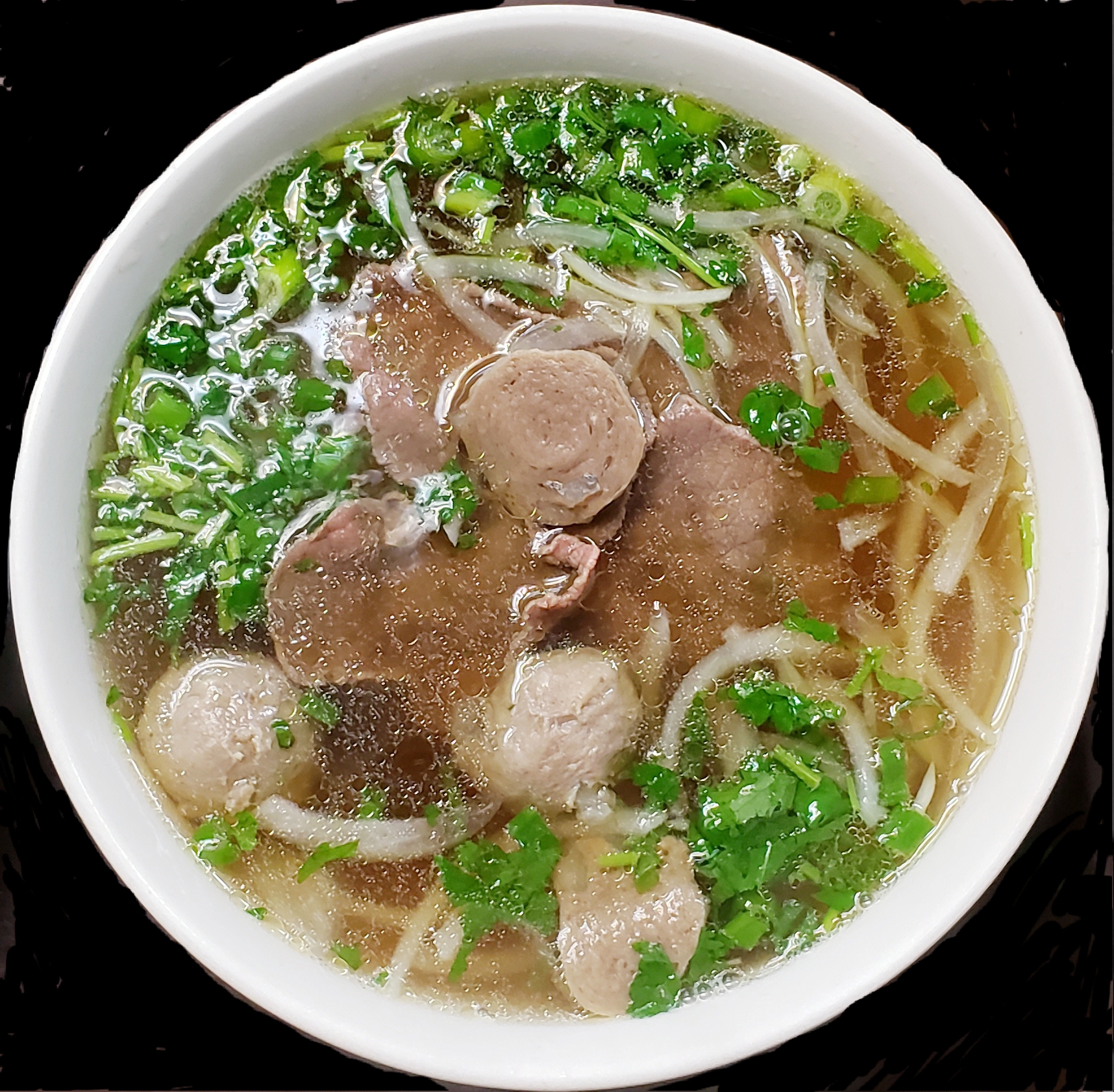Order 4. Pho Tai Bo Vien Noodle Soup food online from Thien Hoang Restaurant store, Portland on bringmethat.com