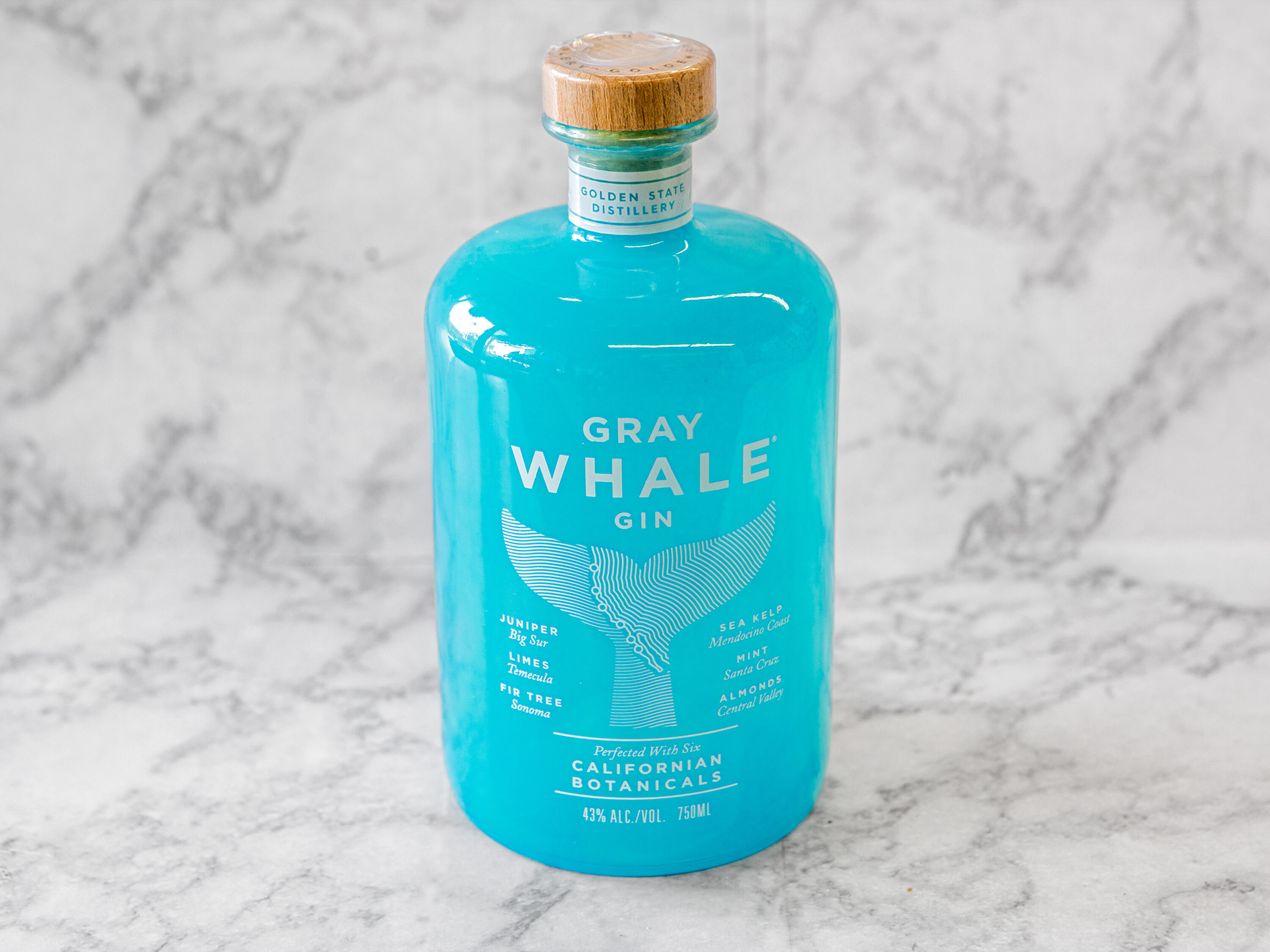 Order Gray Whale Gin - 750ml  food online from Day & Night Liquor & Market store, Venice on bringmethat.com