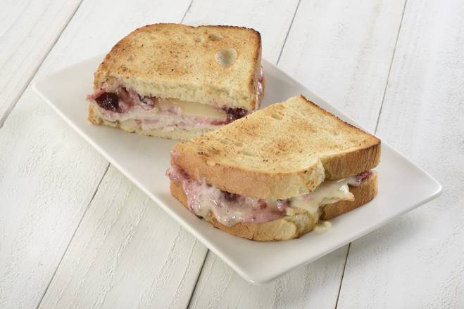 Order Turkey Cranberry Sandwich food online from Nature'S Table store, Milton on bringmethat.com