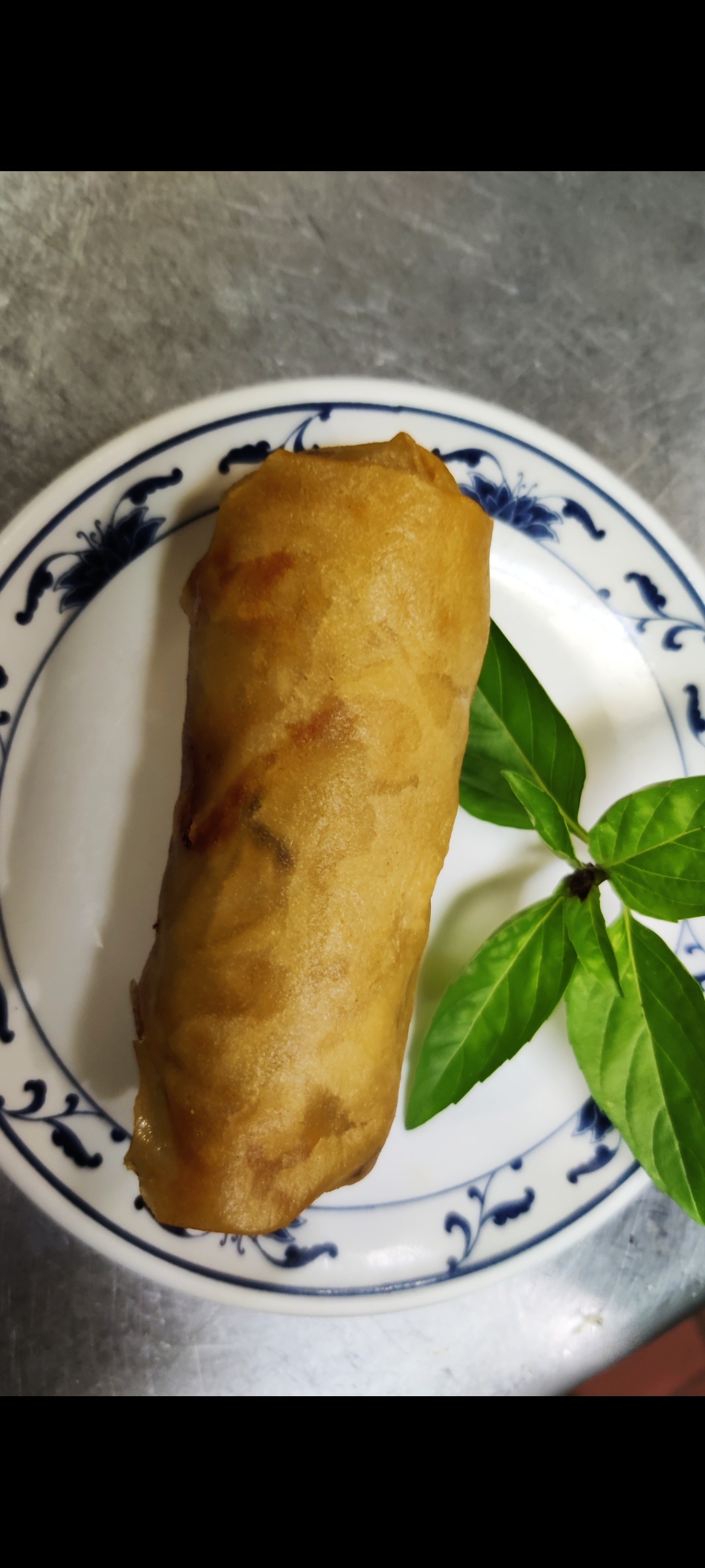 Order 1. Egg Roll food online from Chang's Chinese Restaurant store, Tuscaloosa on bringmethat.com