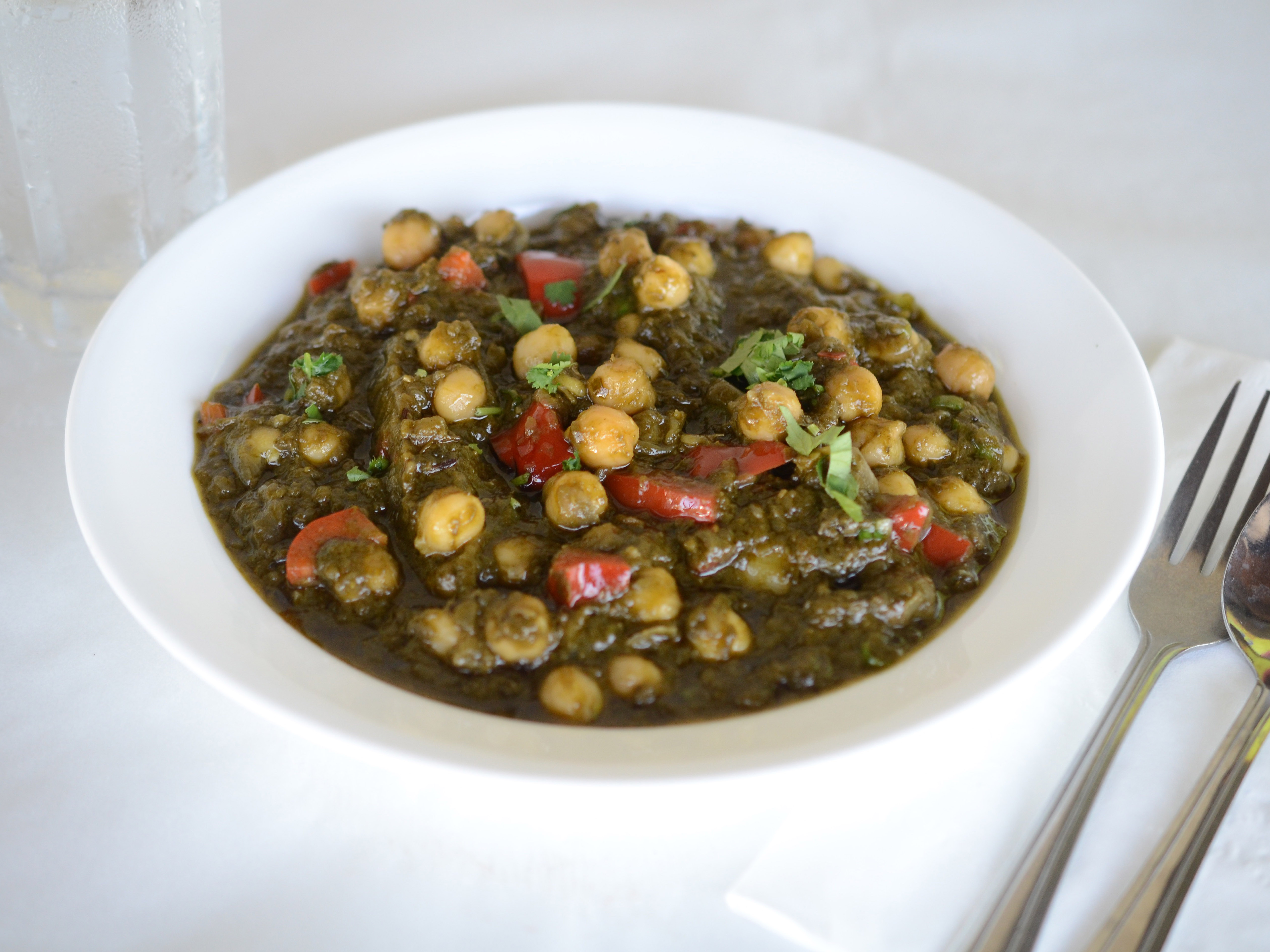 Order Palak Chole food online from Taste of India store, Fremont on bringmethat.com