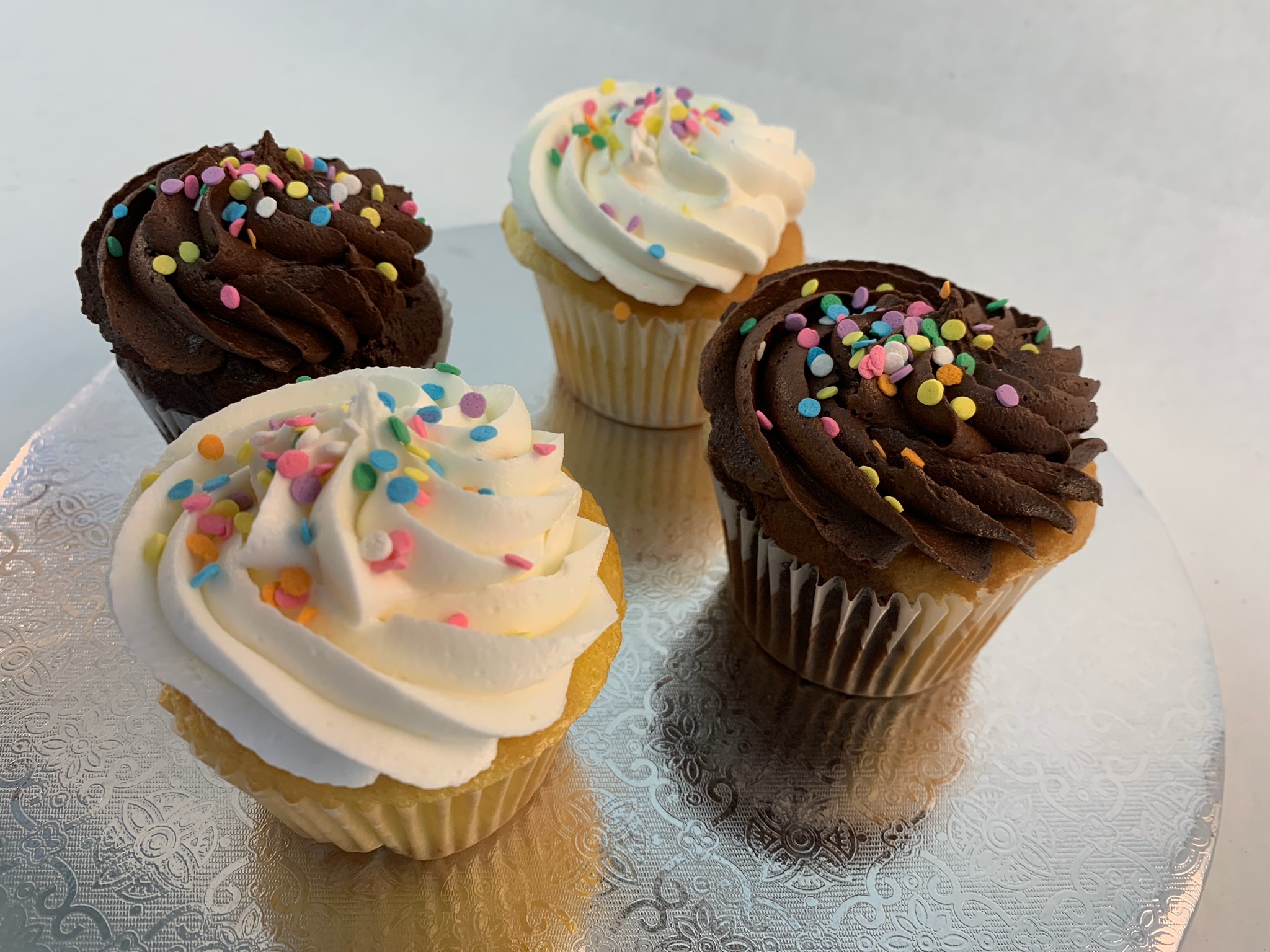 Order 2 Cupcakes food online from Creative Cakes store, Silver Spring on bringmethat.com