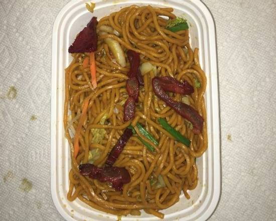 Order 20.Pork Lo Mein food online from Panda Garden Buffet Inc store, Cookeville on bringmethat.com