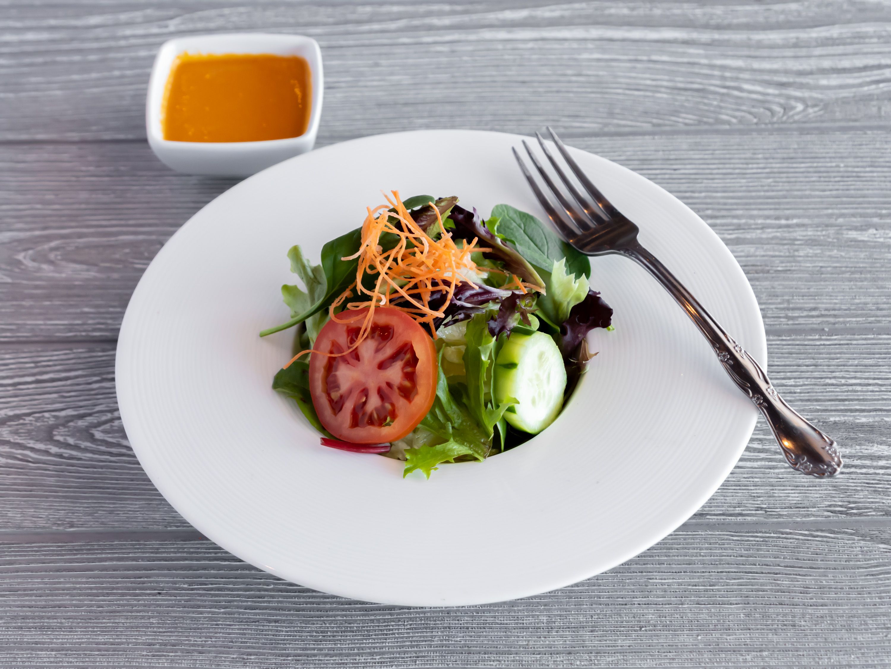 Order Green Salad food online from Mino Japanese Restaurant & Sushi Bar store, Malvern on bringmethat.com