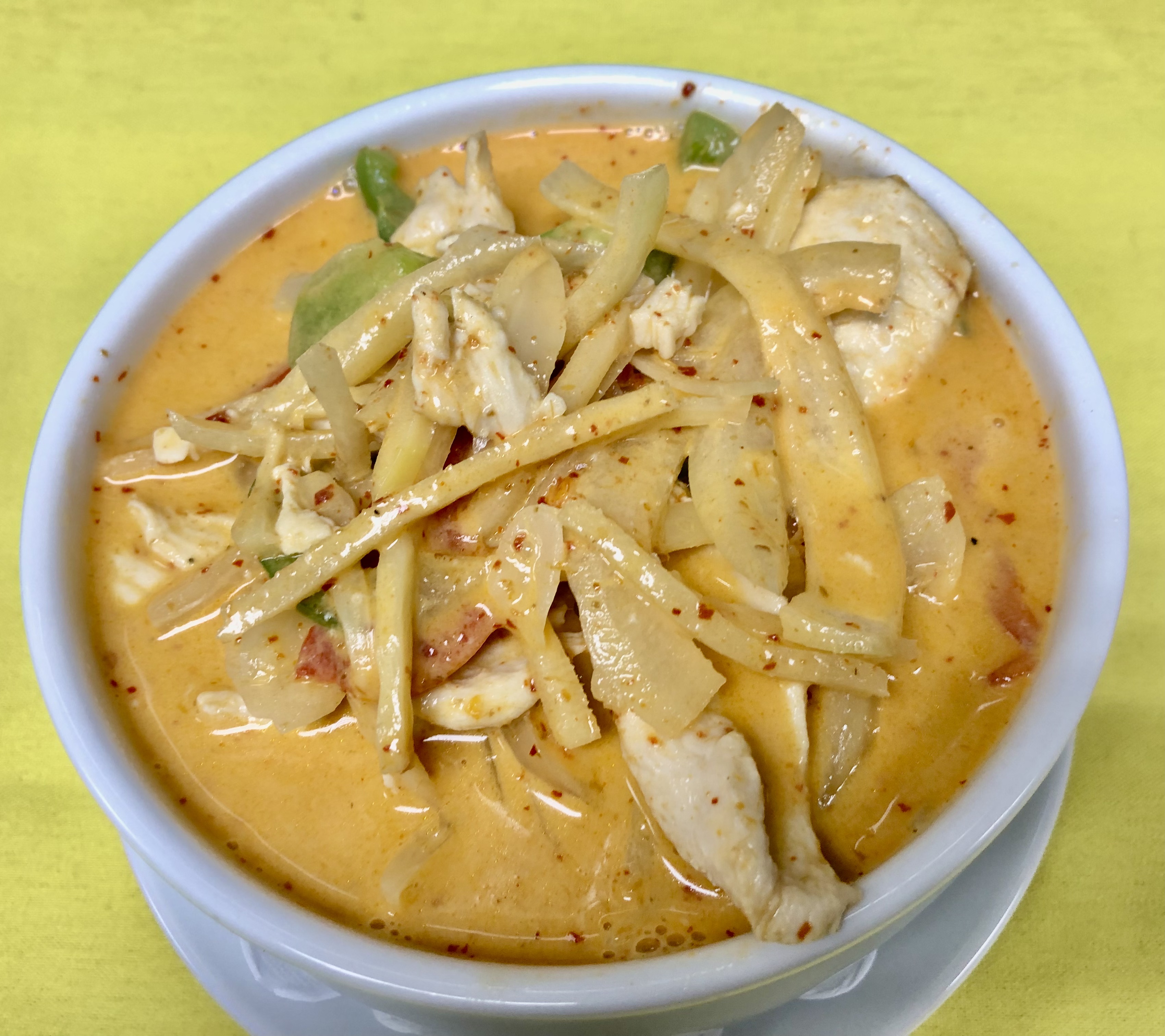 Order 49. Gang Dang (RED CURRY) food online from Diamond Thai store, Somerset on bringmethat.com